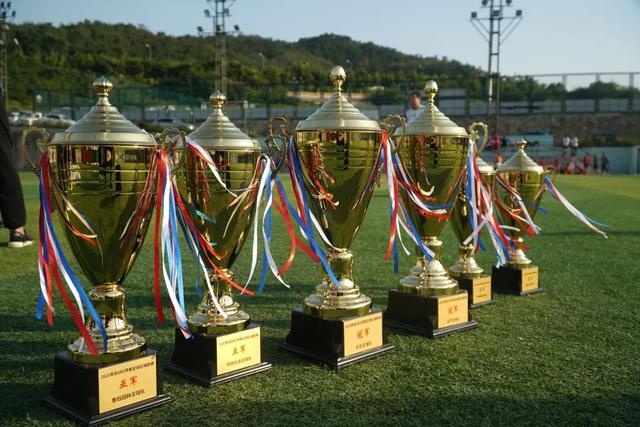 塔图姆38分绿军大胜爵士 火箭险胜马刺3连胜